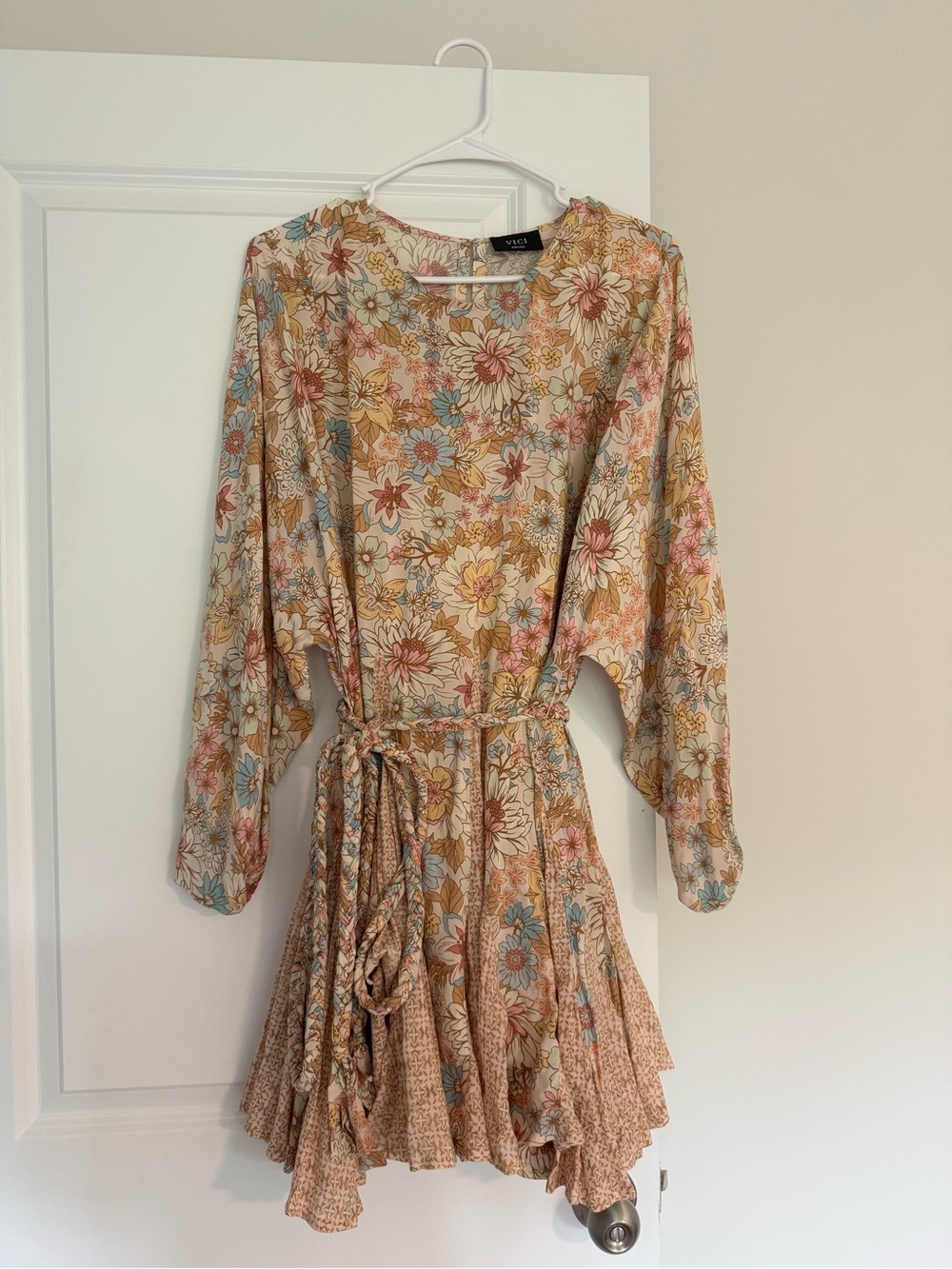 Vici Beige Floral Tiered Long-Sleeve Mini Dress